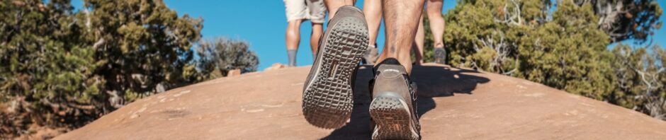 De invloed van wandelschoenen op je lichaamshouding